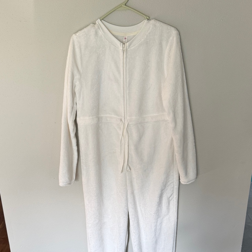SO Plush White Zip-Up Top